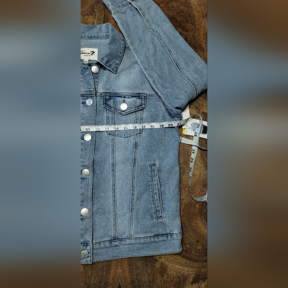 Classic Denim Jacket - Picture 5 of 10